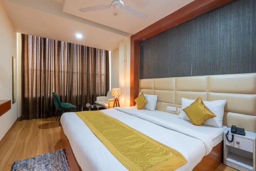 Oyster Pearl Hotels & Banquets- Sector 39 Gurgaon Near Medanta Medicity