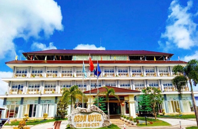 Ozon Hotel