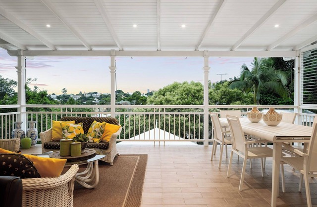 Paddington 3-bedroom luxury house minutes walk to the hub of Paddo Terraces