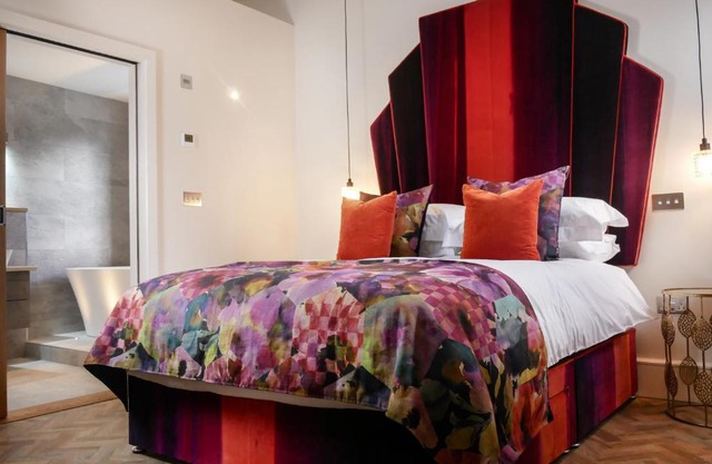 Padstow Escapes - The Long Room Luxury Apartment