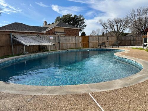 Palatial Family Pool, Pet OK, Lake Lewisville, Aquarium, Exclusive Experience by Vacation Your Way
