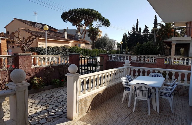 Pallars 12 - Cozy apartment with terrace