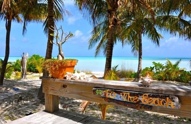 Palm 22 - Beachfront Cottage with Spectacular Views/Beach