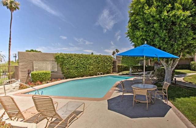 Palm Desert Studio in Golf and Tennis Resort!