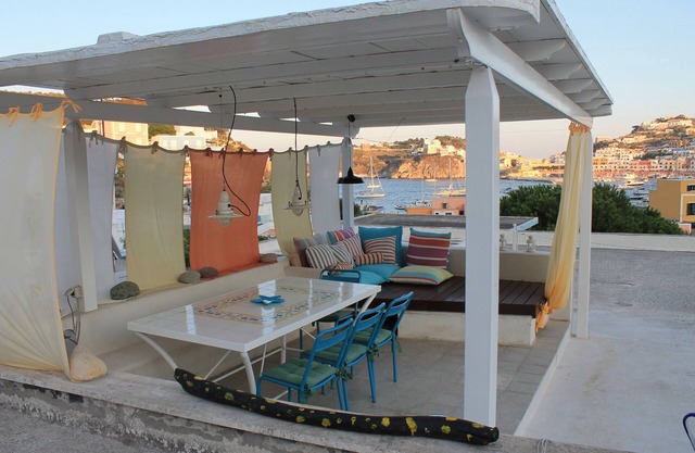Pamanuva - Villa/Casa Ponzese with a breathtaking view of the port.