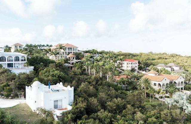 Panoramic Beachfront Villa - Secluded and Pristine Beach