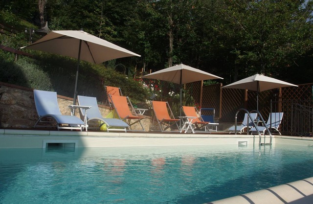 Panoramic country apartment Il Castagno with stunning views*Pool*BBQ
