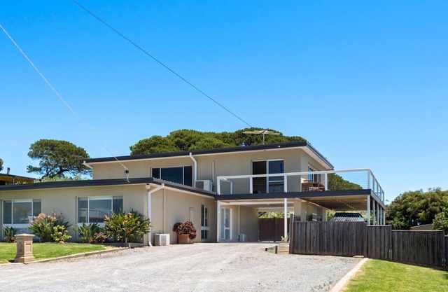 Panoramic Views - Newly renovated with breathtaking panoramic views of the bay.