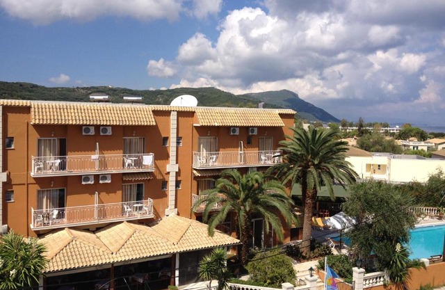 PANTHEON HALL HOTEL