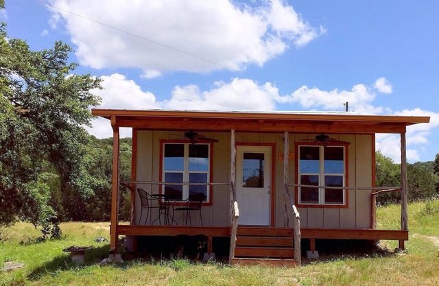 Papa's Palace at Stacy Ranch, cabin on 120 acres between Ingram & Hunt, TX