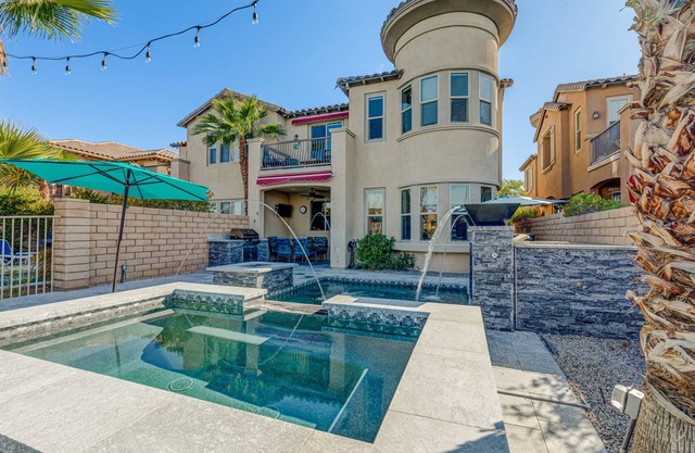 Paradise on a Lake/Private Pool and Spa