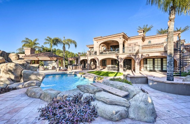 Paradise Valley Villa with Luxe Pool and Outdoor Games