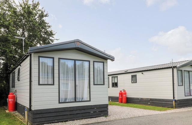 PARBOLA 14, pet friendly, with pool in Gwinear
