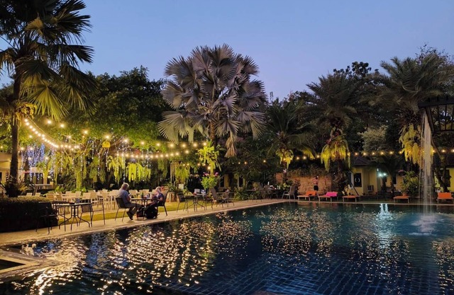 Park & Pool Resort