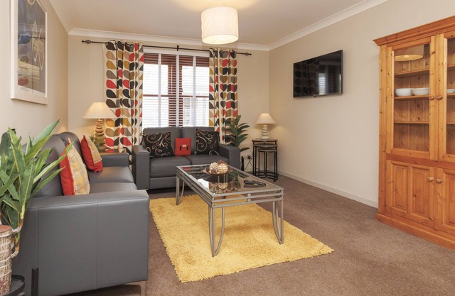 Park Suite 1 - up to four guests, adjacent to Park Suite 2