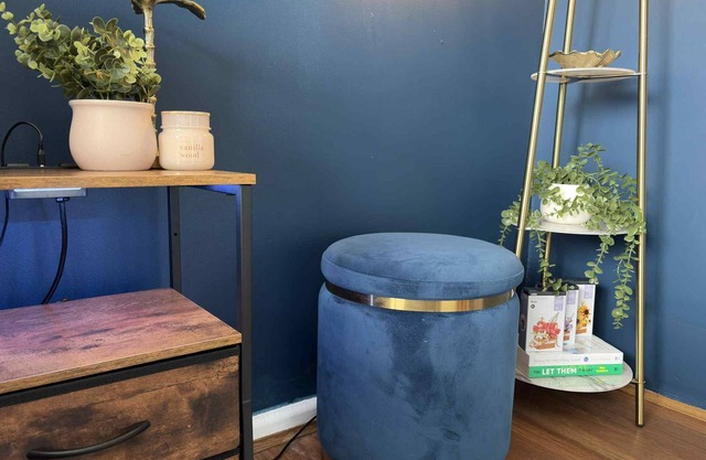 Parkdale Gem – Walk to Beach, Wine & Vibes