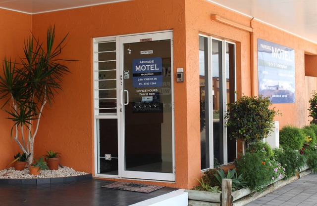 Parkside Motel