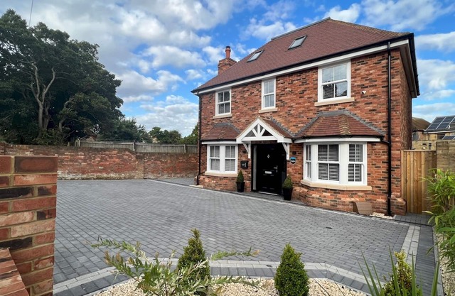 Pass the Keys | New Ivy Cottage Wonderful Beaches and Golf Courses