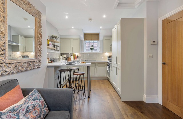 Pass the Keys | No. 3 - Lime Tree Cottage