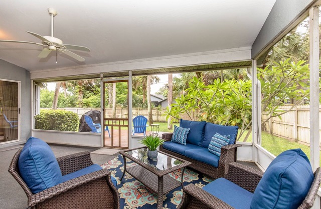 🍹🌞 Patio Paradise! 3BR/2BA Private/Fenced Yard, Pet Friendly, and Quiet!