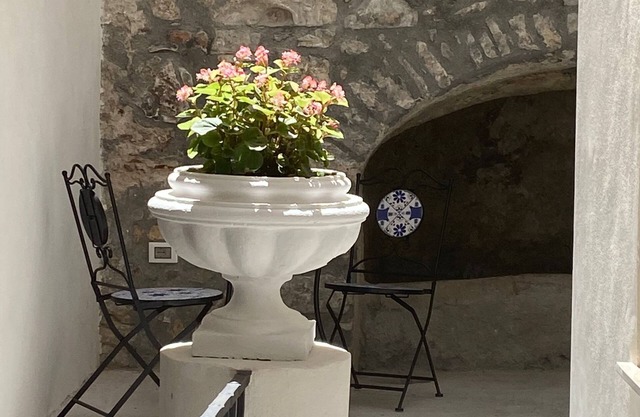 Patio1861 - A Sicilian Deluxe Apartment
