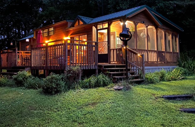 Peace And Quiet Of Country Living Yet Close To Modern Convenience.