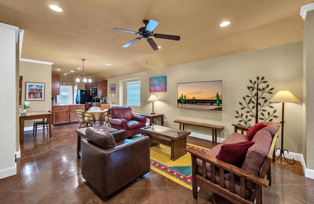 Peace at Skyview - 10 minutes to downtown Waco