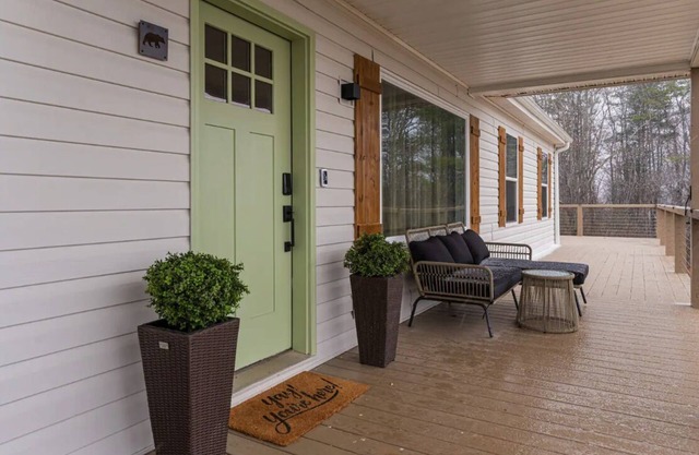Peaceful 5 BR Home w/Stunning Views & Game Room!