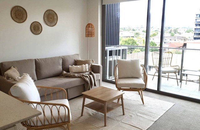 Peaceful One Bedroom Residence with Parking