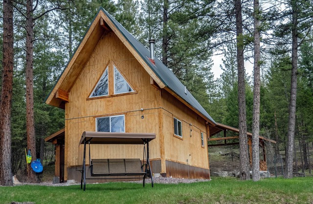 Peaceful Pines Retreat, Nature lover's paradise.