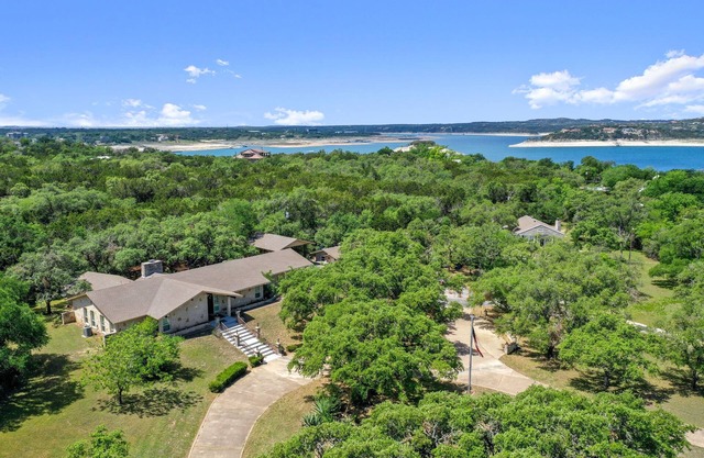 Peaceful Retreat near Lake Travis & Volente
