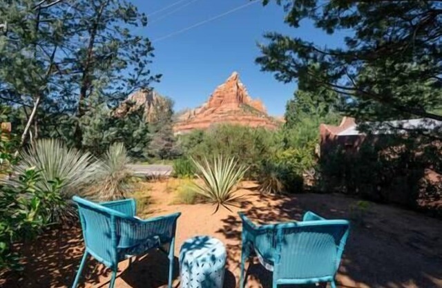 Peaceful Upscale Private CASITA walk to Trails