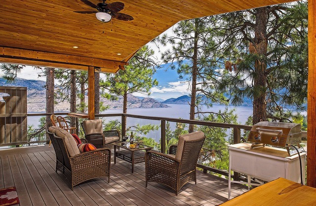 Peachland Treehouse Suite