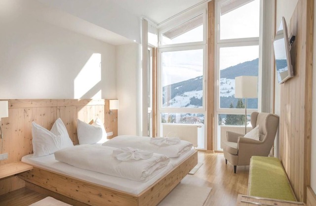 Penthouse Apart 90 ab 10 Nächte mit Frühstück - Apart & Suiten Hotel Weiden