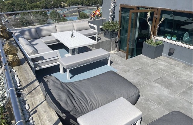Penthouse complex TOP