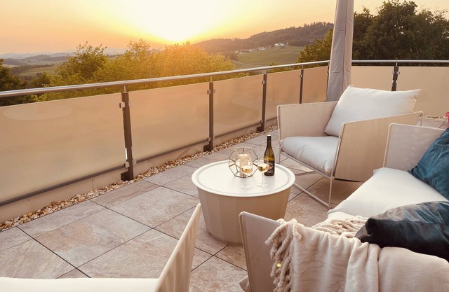 Penthouse dream apartment with impressive panoramic views for 8 guests