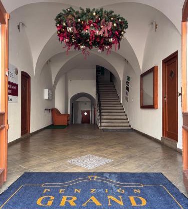Penzión Grand, Self Check-In, free private parking