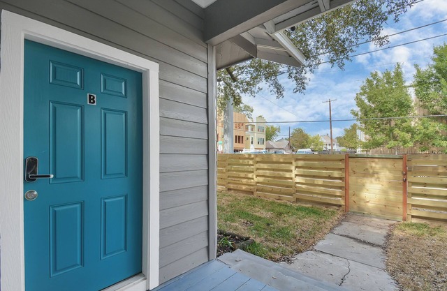 Perfect 2BR Houston Escape – Great for Long or Short Stays