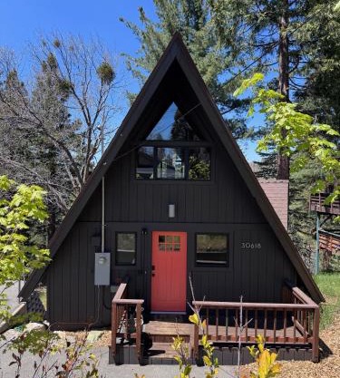 Perfect Fall Romantic Getaway! 60's Time Capsule
