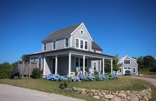 Perfect Island Getaway on the West Side with Central A/C