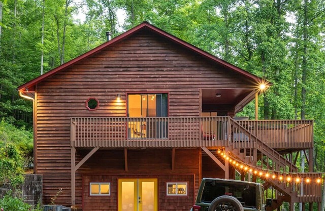 Perfect Luxe Retreat w/Hot Tub