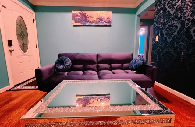 Pet friendly 2 bedroom house