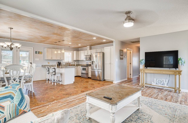 Pet-Friendly Beaufort Home w/Private Yard