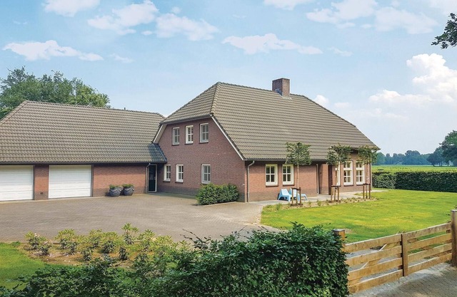 Pet friendly home in Leende