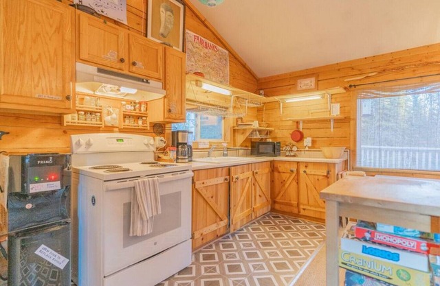 PET FRIENDLY-Private Cabin With Alaskan Charm