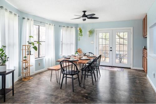 Pet-Friendly Southwest Austin Home with BBQ