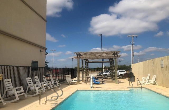 PetroStay Inn & Suites Cotulla