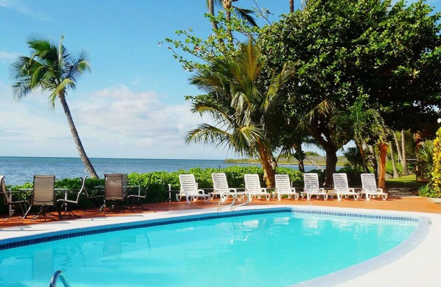 Pets Are Welcome at Hotel Molokai! Ocean View Suite with Balcony, Outdoor Pool!