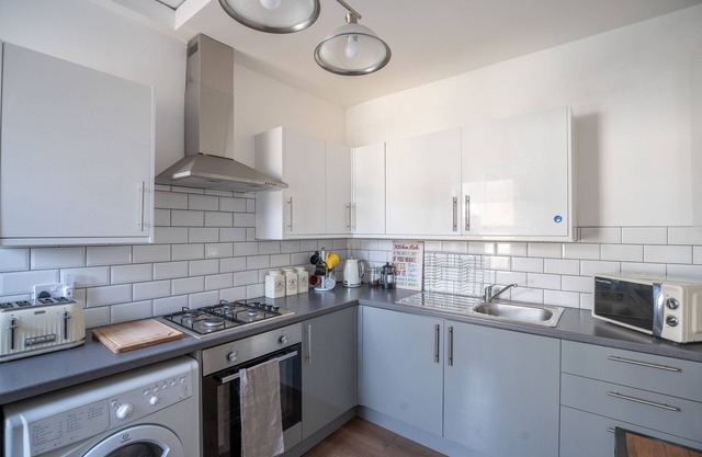 Phénix Central - Huge 3 Bed Apt.