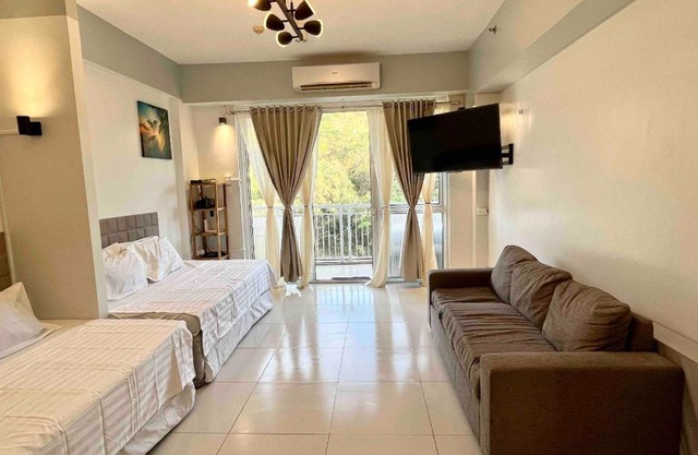 Pico de Loro Miranda Family Beach Condo max 6 pax with fiber internet